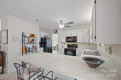 115 31st Avenue Court NE, Hickory, NC 28601 - Photo 13