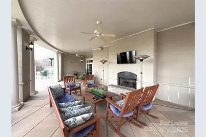 300 W 5th Street #706, Charlotte, NC 28202 - Photo 27