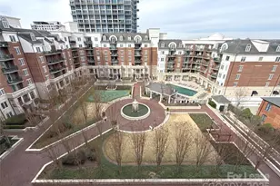 300 W 5th St, Charlotte, NC 28202 - Photo 19