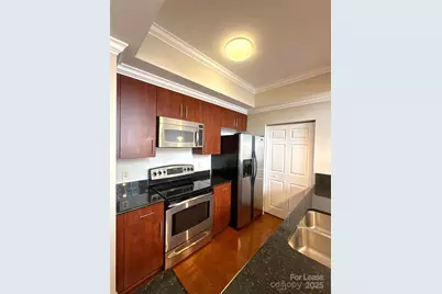 300 W 5th Street #706, Charlotte, NC 28202 - Photo 5