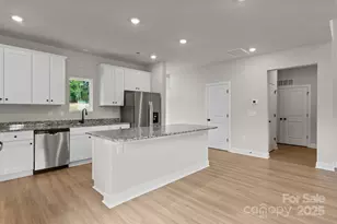 4143 Bolo Dr, Charlotte, NC 28215 - Photo 5