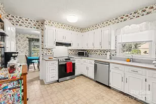 7230 Canterway Dr, Mint Hill, NC 28227 - Photo 5