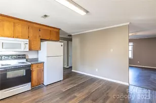 424 S 4th St, Albemarle, NC 28001 - Photo 5