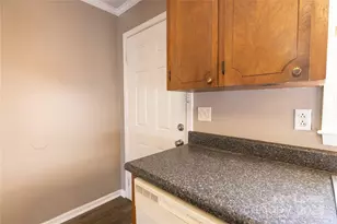 424 S 4th St, Albemarle, NC 28001 - Photo 19