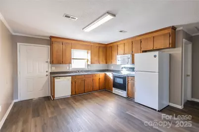 424 S Fourth Street #4, Albemarle, NC 28001 - Photo 3