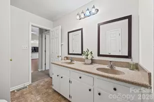 4375 Gentry Ln, York, SC 29745 - Photo 13