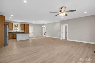 36 Smokey Quartz Ln, Flat Rock, NC 28731 - Photo 9