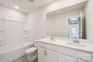 2073 Sunflower Cir, Newton, NC 28658 - Photo 19