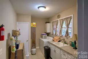 583 Deer Park Lake Rd, Spruce Pine, NC 28777 - Photo 7