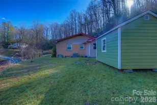 583 Deer Park Lake Rd, Spruce Pine, NC 28777 - Photo 27