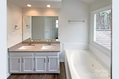 4202 Hounds Run Drive, Matthews, NC 28105 - Photo 25