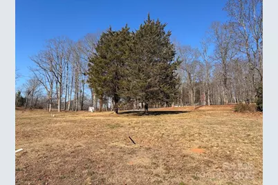 114 Lakeview Drive, Blacksburg, SC 29702 - Photo 3