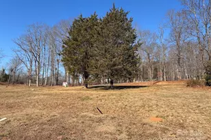 114 Lakeview Dr, Blacksburg, SC 29702 - Photo 3