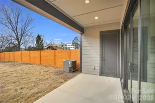 313 E Peterson Dr, Charlotte, NC 28217 - Photo 45