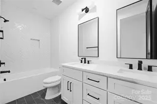 313 E Peterson Dr, Charlotte, NC 28217 - Photo 37