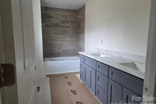 1820 N Hewitt Ave, Newton, NC 28658 - Photo 9