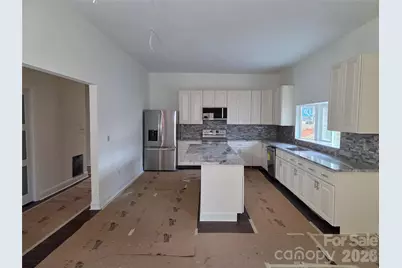 1820 N Hewitt Avenue, Newton, NC 28658 - Photo 3