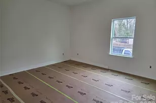 1820 N Hewitt Ave, Newton, NC 28658 - Photo 7