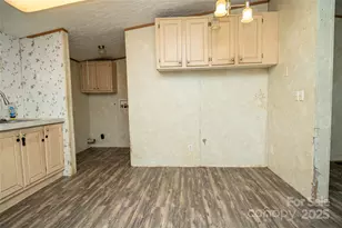 778 Smith Johnson Rd, Green Mountain, NC 28740 - Photo 17