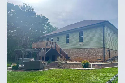 21 Par Drive, Granite Falls, NC 28630 - Photo 3