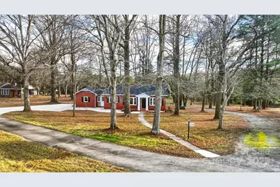 2048 Quiet Lane, Hickory, NC 28602 - Photo 33