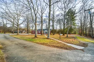 2048 Quiet Ln, Hickory, NC 28602 - Photo 27