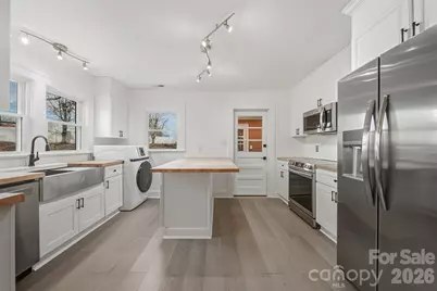 2048 Quiet Lane, Hickory, NC 28602 - Photo 7