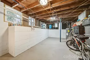 2048 Quiet Ln, Hickory, NC 28602 - Photo 25