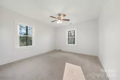 2048 Quiet Lane, Hickory, NC 28602 - Photo 21