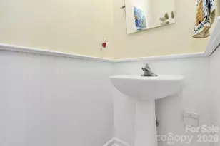 9106 Dogwood Ridge Dr, Charlotte, NC 28227 - Photo 19