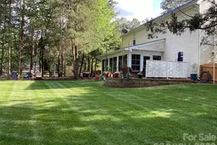 9106 Dogwood Ridge Dr, Charlotte, NC 28227 - Photo 33