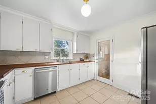 2218 Amesbury Ave, Charlotte, NC 28205 - Photo 7