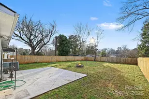 2218 Amesbury Ave, Charlotte, NC 28205 - Photo 15