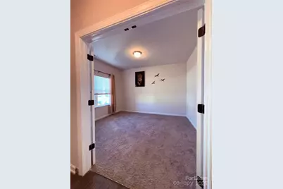 5126 Idared Court, Charlotte, NC 28215 - Photo 5