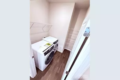 5126 Idared Court, Charlotte, NC 28215 - Photo 9