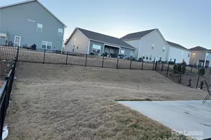 5126 Idared Ct, Charlotte, NC 28215 - Photo 29