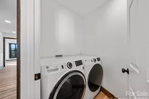 139 Church St, Burnsville, NC 28714 - Photo 9