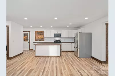 139 Church Street, Burnsville, NC 28714 - Photo 7