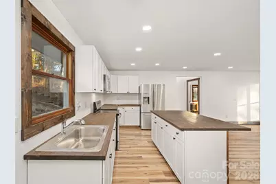 139 Church Street, Burnsville, NC 28714 - Photo 9