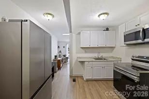 40 Country Bear Ln, Flat Rock, NC 28731 - Photo 25