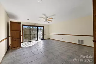 40 Country Bear Ln, Flat Rock, NC 28731 - Photo 19