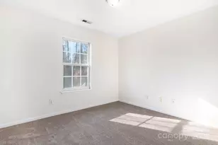 2749 Fairstone Ave, Charlotte, NC 28269 - Photo 15