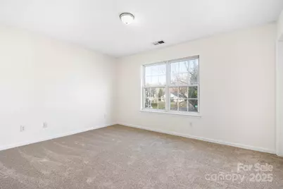 2749 Fairstone Avenue, Charlotte, NC 28269 - Photo 11