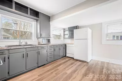 264 E McNeely Avenue, Mooresville, NC 28115 - Photo 11