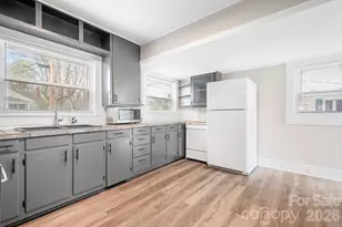 264 E McNeely Ave, Mooresville, NC 28115 - Photo 11