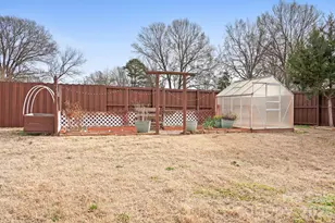 264 E McNeely Ave, Mooresville, NC 28115 - Photo 23