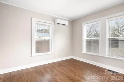 264 E McNeely Avenue, Mooresville, NC 28115 - Photo 15