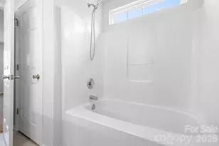 6602 Forest Cross Dr, Charlotte, NC 28216 - Photo 15