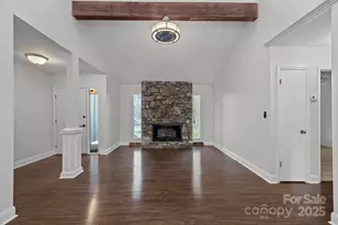 17 Berry Ln, Fletcher, NC 28732 - Photo 3