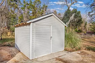 8610 Douglas Dr, Charlotte, NC 28217 - Photo 39